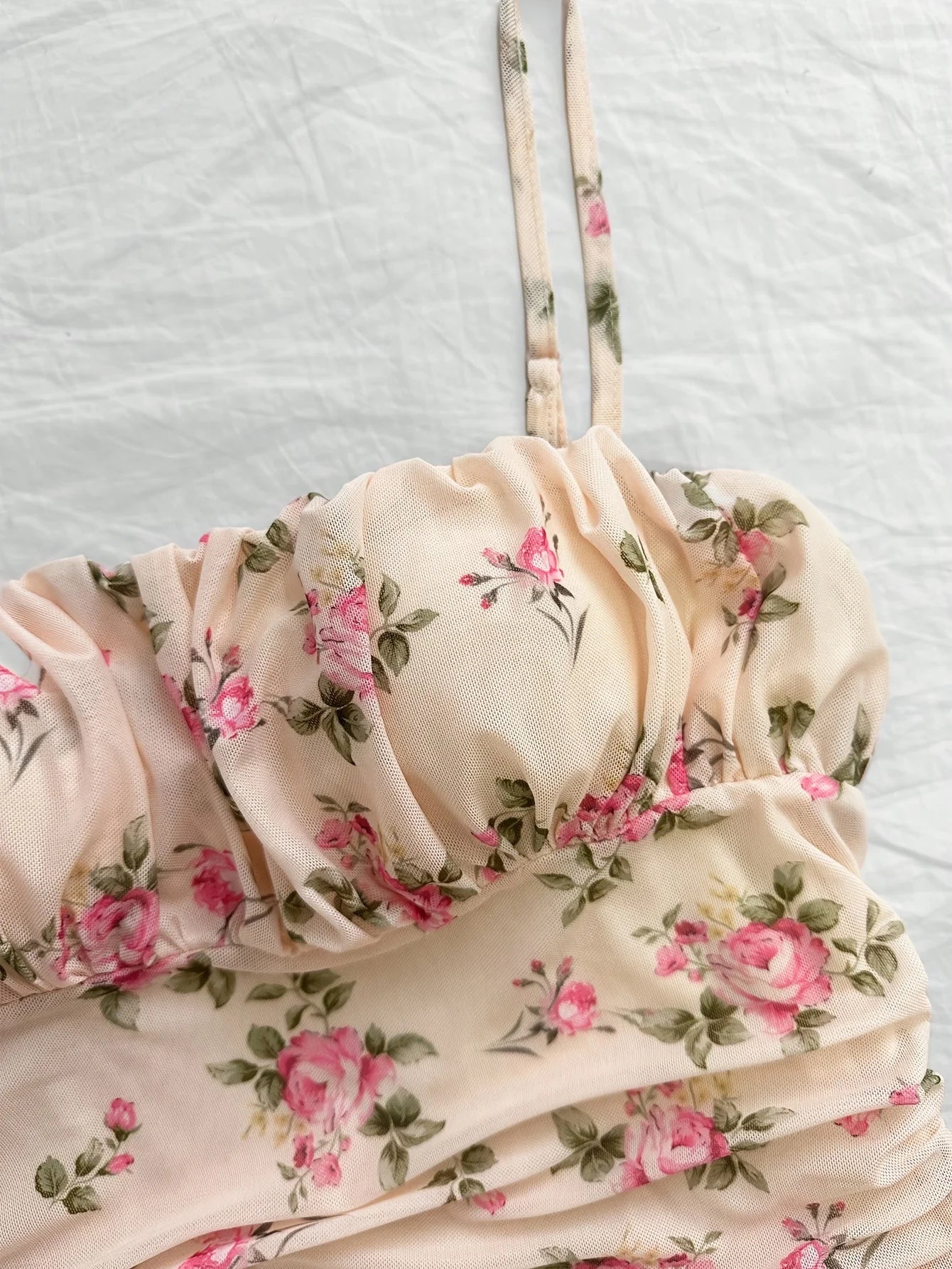 Elegant Summer New Women's Floral Print Strap Slim Fit Dress Lady's Graceful Orientation Stylish Floral Dress for Ladies