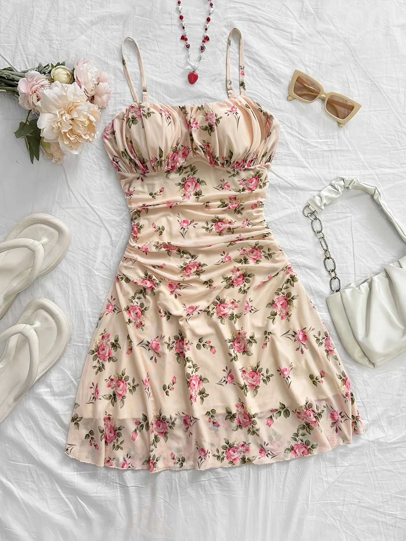 Elegant Summer New Women's Floral Print Strap Slim Fit Dress Lady's Graceful Orientation Stylish Floral Dress for Ladies