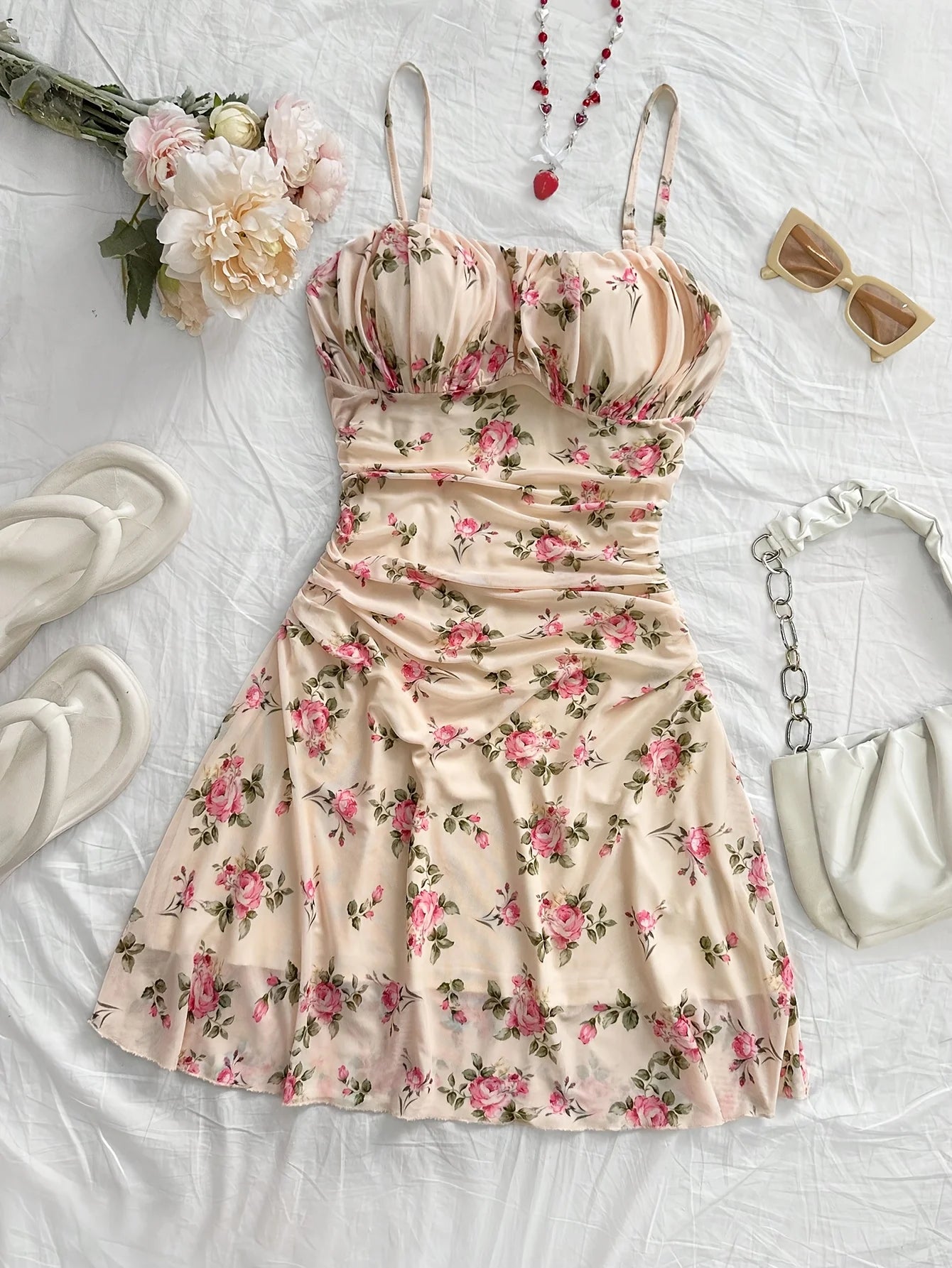 Elegant Summer New Women's Floral Print Strap Slim Fit Dress Lady's Graceful Orientation Stylish Floral Dress for Ladies